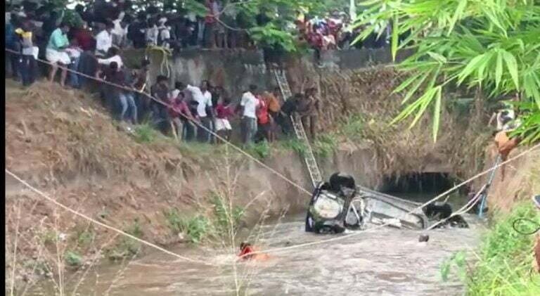 വിവാഹ വസ്ത്രം കൈമാറാൻ പോയ സംഘം സഞ്ചരിച്ച കാർ കനാലിൽ വീണു, മൂന്നു സ്ത്രീകൾ മരിച്ചു