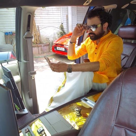 മോൻസൺ മാവുങ്കലിൽ നിന്നും ലക്ഷങ്ങൾ കൈപ്പറ്റി. പൊലീസുകാർക്കെതിരെ നടപടി