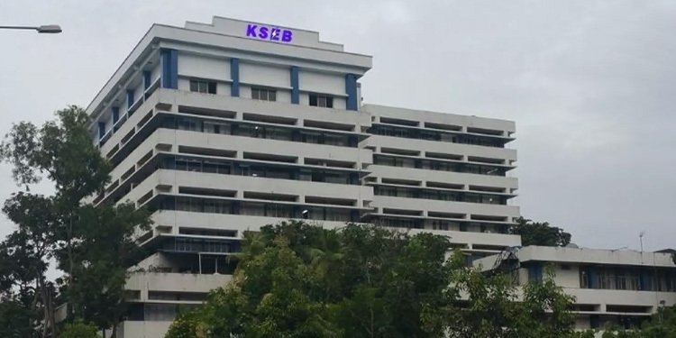 വൈദ്യുതി മന്ത്രിയെ മുൻനിർത്തി സിപിഎം സംസ്ഥാന സമിതിയിലും പോര്, അഴിമതി ആരോപണം