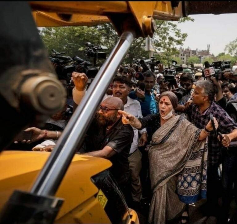 ജഹാംഗിർപുരി ഇടിച്ചു നിരത്താൻ ഡൽഹി മുനിസിപ്പൽ കോർപ്പറേഷൻ, ഇടപെട്ട് സുപ്രീം കോടതി