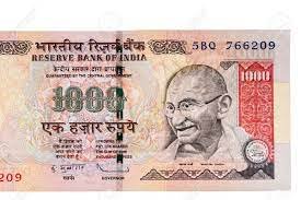 ഇന്ത്യൻ രൂപ പിന്നെയും കൂപ്പു കുത്തി, ഡോളറിനെതിരെ ചരിത്രത്തിലെ ഏറ്റവും താഴ്ന്ന നിരക്കിലെത്തി