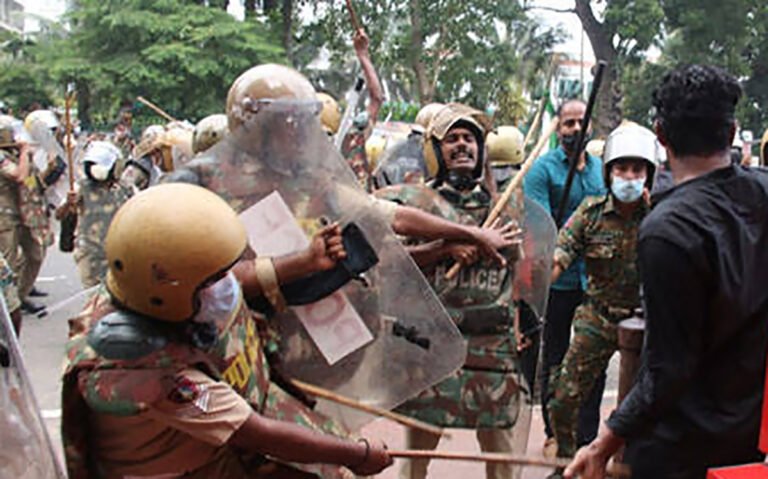 മുഖ്യമന്ത്രിയുടെ രാജി ആവശ്യപ്പെട്ട് യൂത്ത് കോൺഗ്രസ് മാർച്ചിൽ സംഘർഷം