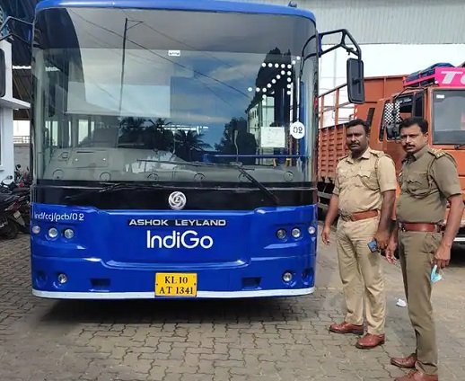 ഇനിഡിഗോ എർലൈൻസിൻ്റെ ബസ് പിടിച്ചെടുത്തു; ഓട്ടം നികുതി അടയ്ക്കാതെ