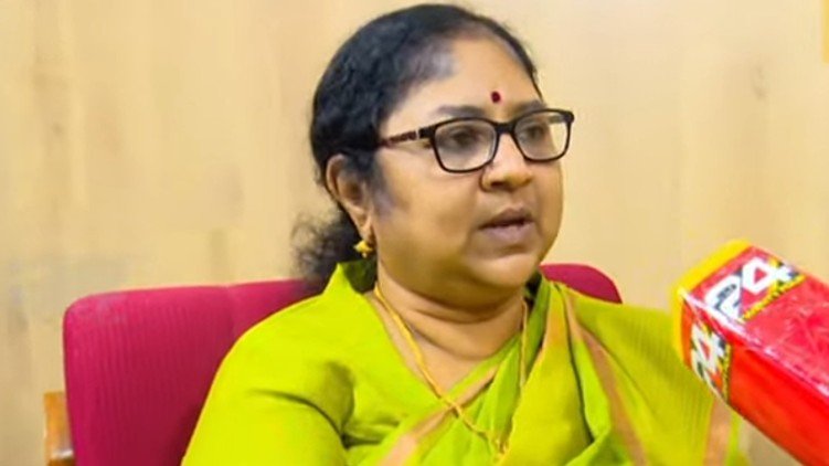 നീറ്റ് പരീക്ഷയ്ക്ക് എത്തിയ കുട്ടിയുടെ അടിവസ്ത്രം അഴിപ്പിച്ചു, പ്രതിഷേധകരമെന്ന് മന്ത്രി ആർ ബിന്ദു