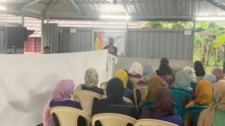 ആൺകുട്ടികളെയും പെൺകുട്ടികളെയും മറകെട്ടി തിരിച്ച് ലിംഗസമത്വ ക്ലാസ്; തൃശൂർ മെഡി.കോളിജിൽ വിവാദം