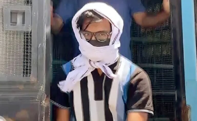 പെയിഡ് ന്യൂസ് പ്രചാരണത്തിൽ കുരുക്കാൻ യുപി പൊലീസ്; ആൾട്ട് ന്യൂസിലെ പണി തുടരുമെന്ന് മുഹമ്മദ് സുബൈർ