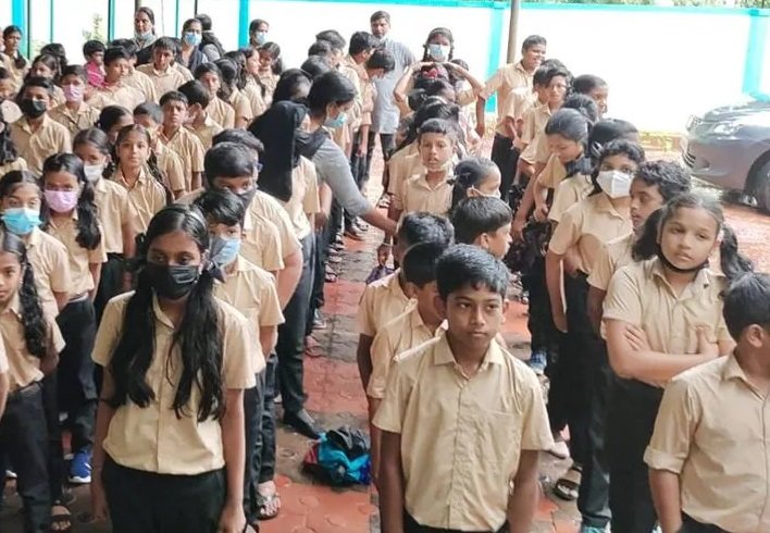 കൊയിലാണ്ടി കാവുംവട്ടം സ്കൂളിൽ ഇനി ആൺപെൺ വ്യത്യാസമില്ലാതെ ഒരേ വേഷം