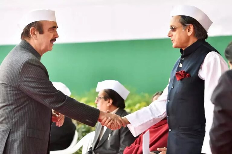 നോട്ടം ശശി തരൂരിലേക്ക്, എന്തായിരിക്കും ജി-23 തുടർ പരിപാടി