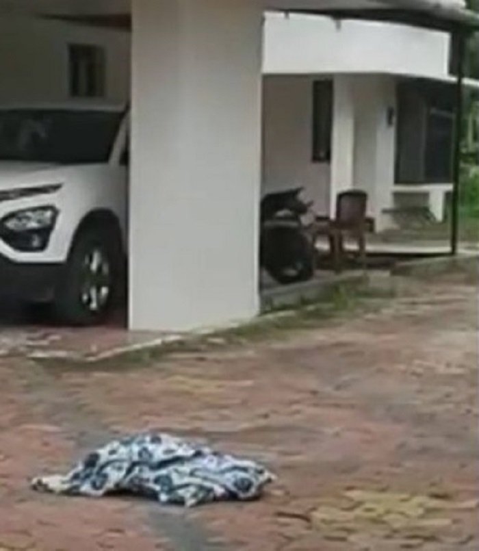 ട്രെയിൻ തട്ടി മരിച്ചയാളുടെ തല നായ കടിച്ച് വീടിനു മുന്നിൽ കൊണ്ടിട്ടു