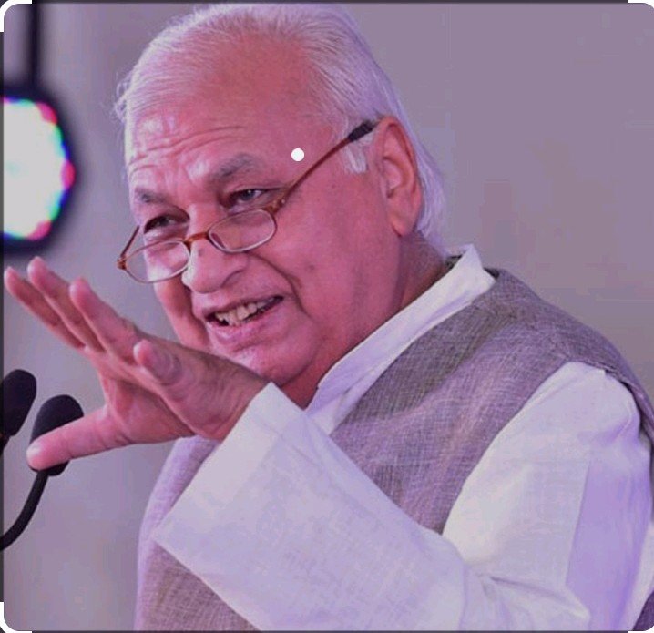 വി സി പെരുമാറുന്നത് ഭരണകക്ഷി അംഗത്തെ പോലെ ; മുഴുവൻ നിയമ നങ്ങളും പരിശോധിക്കുമെന്ന് ഗവർണർ