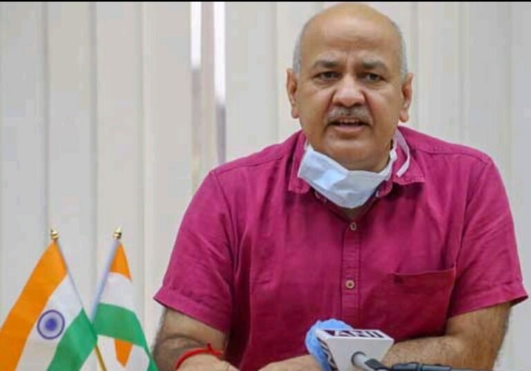 ബി ജെ പി യിൽ ചേർന്നാൽ കേസുകൾ ഇല്ലാതാക്കാം;   എങ്കിൽ ഞാനെന്റെ തല വെട്ടാൻ തയാർ – സിസോദിയ