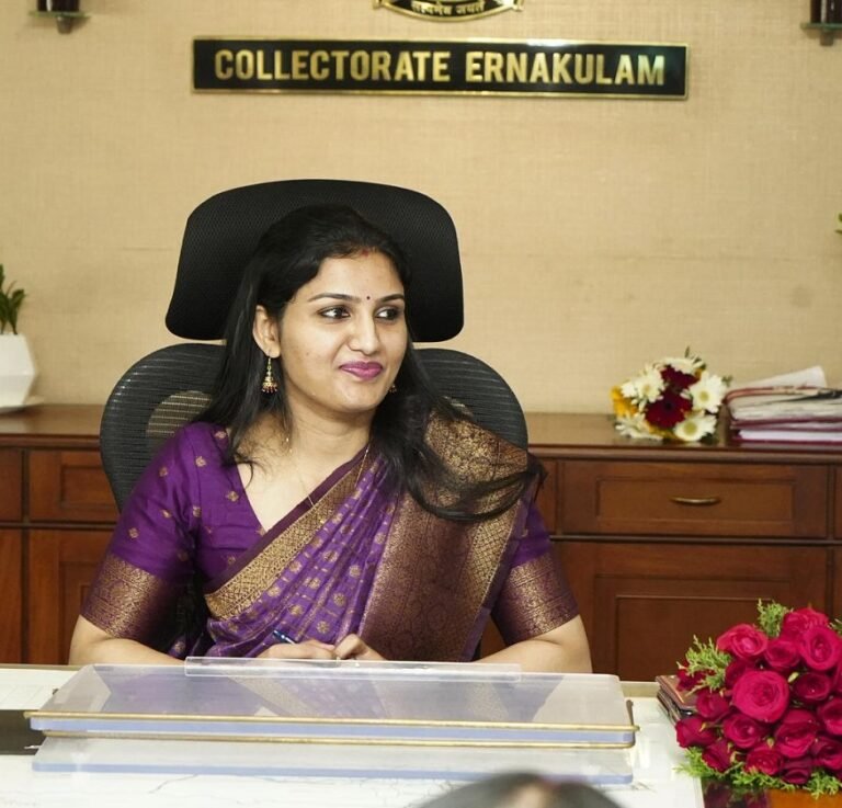 രക്ഷിതാക്കളെ വലച്ച് കളക്ടറുടെ അവധി പ്രഖ്യാപനം, സർവ്വത്ര ആശയ കുഴപ്പം