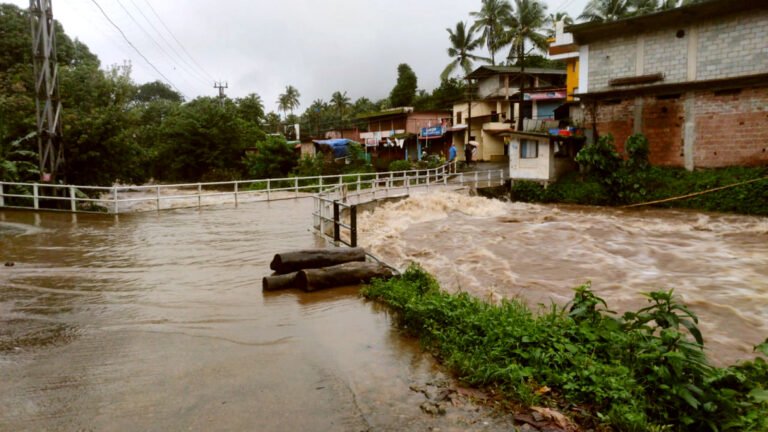 കണ്ണൂരിൽ ഉരുൾ പൊട്ടലിൽ കാണാതായ കുഞ്ഞിന്റെ മൃതദേഹം കണ്ടെത്തി