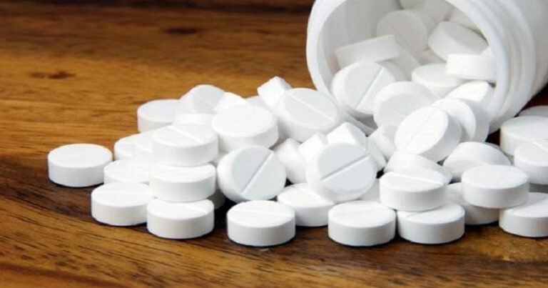 ഡോളോ 650 കുറിച്ചു നൽകാൻ ഡോക്ടർമാക്ക് നൽകിയത് 1000 കോടി – ആദായ നികുതി വകുപ്പ് കണ്ടെത്തൽ