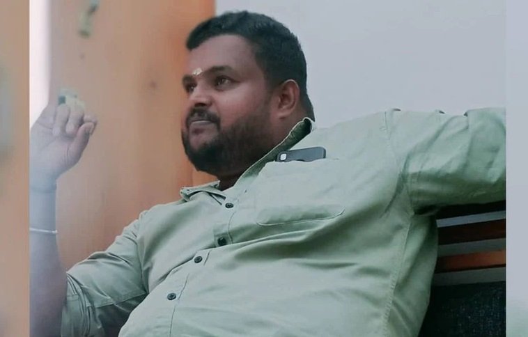 മകന് പകരം സംസ്കരിച്ചത് സ്വർണ്ണക്കടത്ത് സംഘം കൊലപ്പെടുത്തിയ യുവാവിനെ; എങ്കിൽ എൻ്റെ മകൻ എവിടെ എന്ന ചോദ്യവുമായി അമ്മ