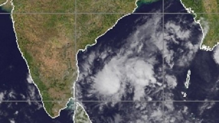 ഈ ആഴ്ച മഴ തന്നെ, ന്യൂന മർദ്ദം വീണ്ടും