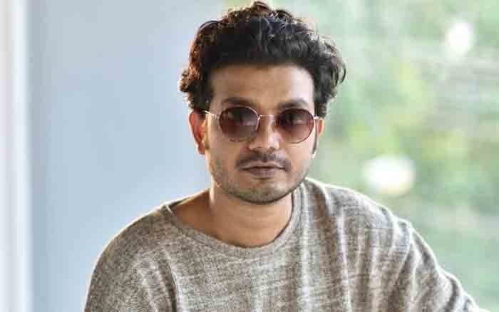 ഒത്തു തീർപ്പ്; ശ്രീനാഥ് ഭാസിക്കെതിരായ പരാതി പിൻവലിക്കുന്നു