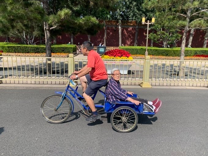 ചൈനയിലെ അട്ടിമറിക്കഥയിൽ കുഴിയിൽ ചാടി റിപ്പബ്ലിക് ടി വി