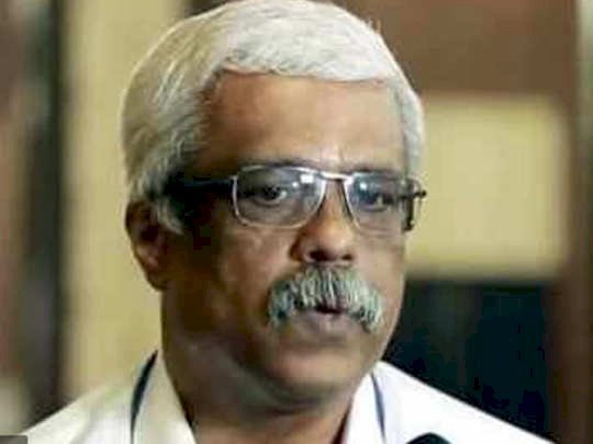 ഡോളർ കടത്തിൽ പ്രിൻസിപ്പൽ സെക്രട്ടറി ശിവശങ്കരനെ കേന്ദ്രമാക്കി കുറ്റപത്രം