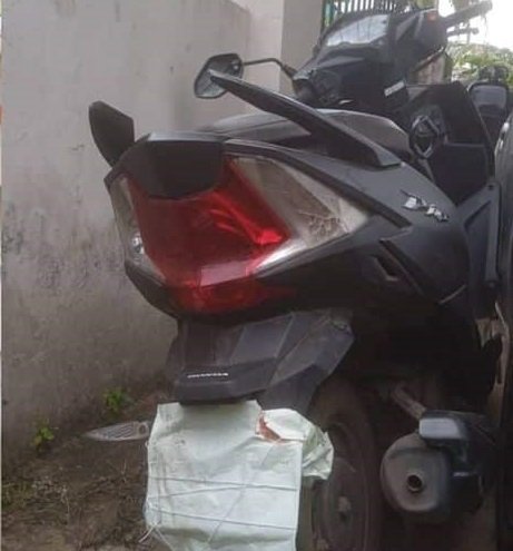 എ കെ ജി സെൻ്ററിന് നേരെ സ്ഫോടകവസ്തു എറിഞ്ഞ കേസിലെ സ്കൂട്ടർ കണ്ടെത്തി