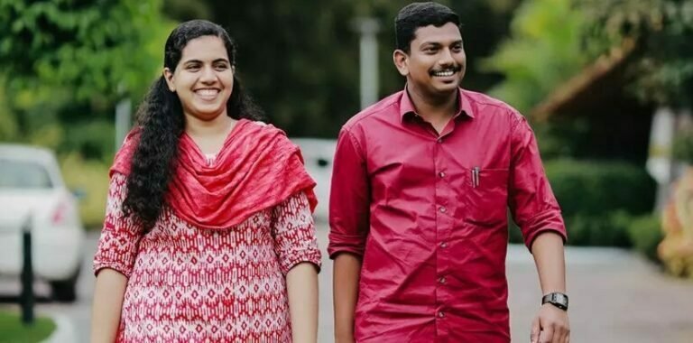 “തെക്കും വടക്കും ഒന്നാണ്” ആര്യാ രാജേന്ദ്രൻ്റെ കുടുംബ ചിത്രം ഹിറ്റ്