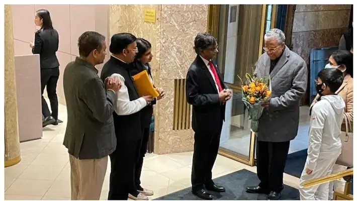 മുഖ്യമന്ത്രിയും മന്ത്രിമാരും സംഘവും നോർവെയിൽ