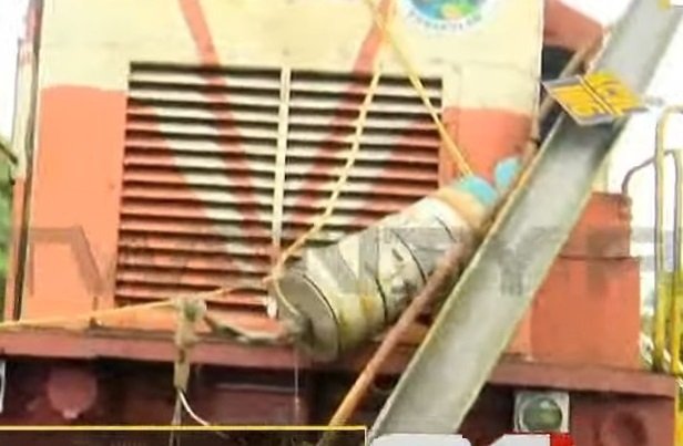 തിരുവനന്തപുരത്ത് തീവണ്ടി എഞ്ചിൻ പാളം തെറ്റി