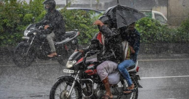 തുലാവർഷം എത്തി, ഇടിയും മഴയും തുടരും