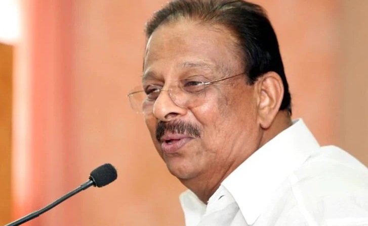 കെ സുധാകരൻ്റെ തെക്ക് വടക്ക് രാമായണ കഥ വിവാദത്തിൽ