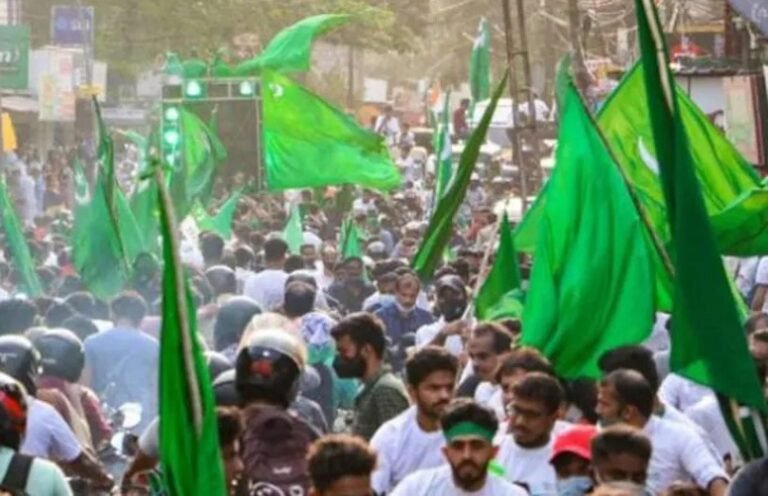 ലീഗിൽ പച്ചകെടാതെ ഹരിത, മുഈനലി തങ്ങൾ വിമത യോഗത്തിൽ