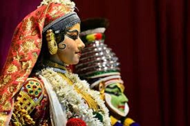 ചൊവ്വാഴ്ച വിദ്യാലയങ്ങൾക്ക് അവധി