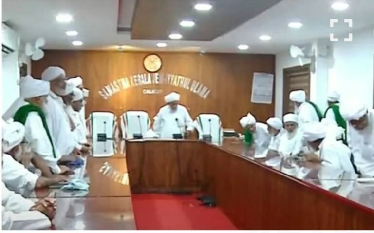 “കമ്യൂണിസം ഒന്നാമത്തെ ശത്രുവല്ല”. എസ് കെ എസ് എസ് എഫ് യോഗത്തിൽ പോര്