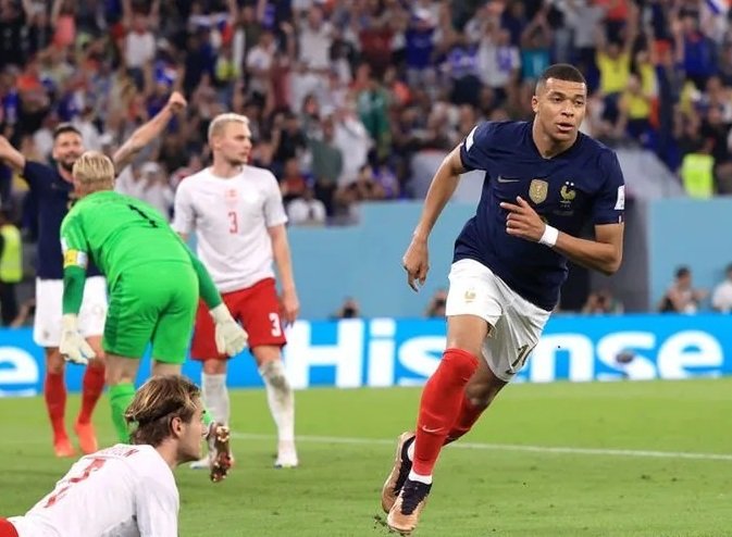 ഫ്രാൻസ് പ്രീക്വാർട്ടറിൽ, അർജൻ്റീനയെ ഒതുക്കിയ സൗദിയും വീണു