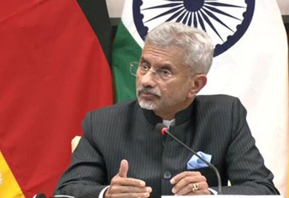 റഷ്യയിൽ നിന്നു തന്നെ എണ്ണ ഇറക്കുമതി ചെയ്യാൻ പറഞ്ഞിട്ടില്ലെന്ന് മന്ത്രി