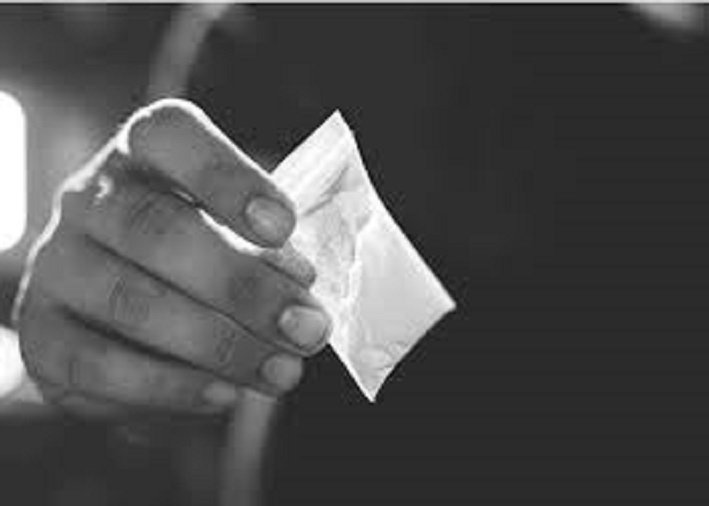 കുട്ടികളെ ഉപയോഗിച്ച് ലഹരിക്കടത്ത്; കേസ് കയ്യൊഴിയാൻ ശ്രമിച്ച പൊലീസ് നടപടി വിവാദത്തിൽ