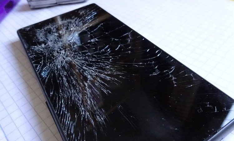 വിദ്യാർഥികൾക്കും പ്രത്യേക ആവശ്യങ്ങൾക്കായി മൊബൈൽ ആവാം, സ്കൂളുകളിൽ സൂക്ഷിക്കാൻ ഇടവും വേണം- ബാലാവകാശ കമ്മീഷൻ