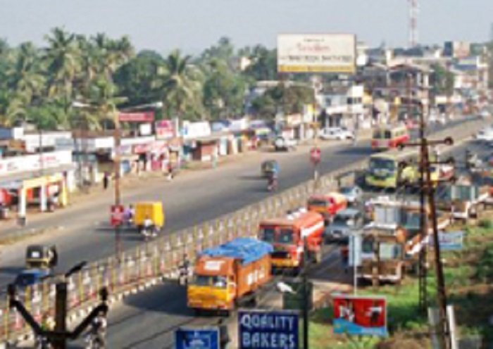 കേരള ഹൈക്കോടതി സമുച്ചയം കളമശ്ശേരിയിലേക്ക് മാറ്റുന്നു