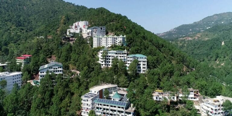 സ്വകാര്യ സർവ്വകലാശാലകൾക്കും വിദേശ നിക്ഷേപത്തിനും അനുമതി, പിന്നോട്ടടിപ്പിച്ച സമരങ്ങൾക്ക് വിട