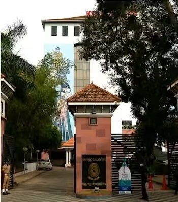 ഗുണ്ടാ സംഘങ്ങളുമായി ചങ്ങാത്തം, രണ്ട്  ഡി വൈ എസ് പിമാർക്ക് സസ്പെൻഷൻ