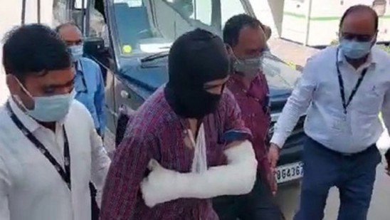 ഗൊരഖ്‌നാഥ് ക്ഷേത്രത്തിലെ സുരക്ഷാ ഉദ്യോഗസ്ഥരെ ആക്രമിച്ച കേസിലെ പ്രതിക്ക് വധശിക്ഷ