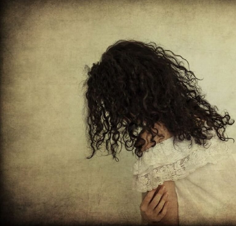 കോഴിക്കോട് നഴ്സിങ് വിദ്യാഥിയെ പീഡിപ്പിച്ച കേസിൽ സുഹൃത്തുക്കൾ അറസ്റ്റിൽ