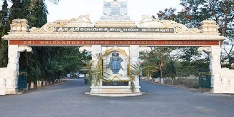 സർവകലാശാലയിൽ വി സിയുടെ നേതൃത്വത്തിൽ മൃത്യുഞ്ജയ ഹോമം, പ്രതിഷേധവുമായി വിദ്യാർഥികൾ