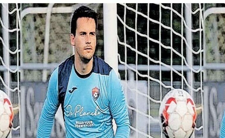 പെനാൽറ്റി കിക്ക് തടുത്ത ഉടൻ ഗോളി കുഴഞ്ഞ് വീണു മരിച്ചു