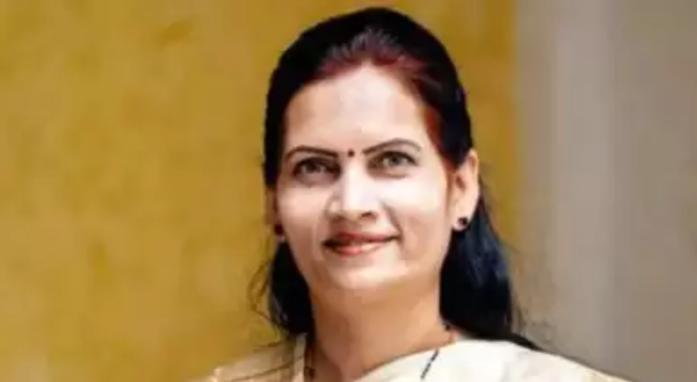 ആർത്തവ പ്രശ്നങ്ങൾ ചെറുത്, പ്രത്യേക പരിഗണന ഇല്ലെന്ന് മന്ത്രി