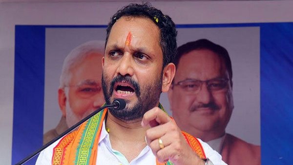 പാർട്ടി കോട്ടകളിൽ പ്രസിഡൻ്റിനെതിരെ ബാനർ