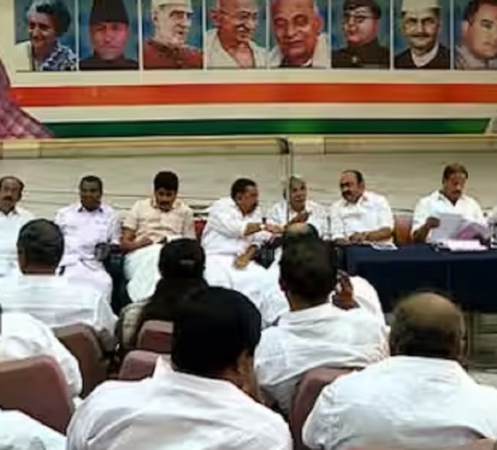 ഭാരവാഹി പട്ടിക തയാറായില്ല, കോൺഗ്രസ് പുനസംഘടന തുടങ്ങിയിടത്ത് തന്നെ