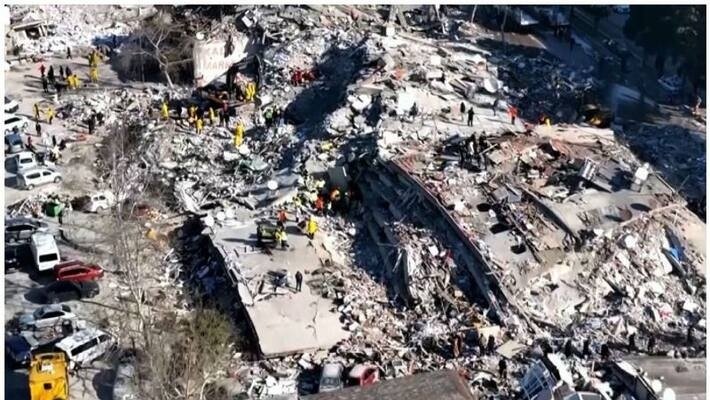 തുർക്കിയിലും സിറിയയിലും മരിച്ചവരുടെ എണ്ണം 19000 കവിഞ്ഞു, തകർത്തെറിഞ്ഞ ഭൂകമ്പത്തിന് പിന്നാലെ വെല്ലുവിളിയായി അതി ശൈത്യവും