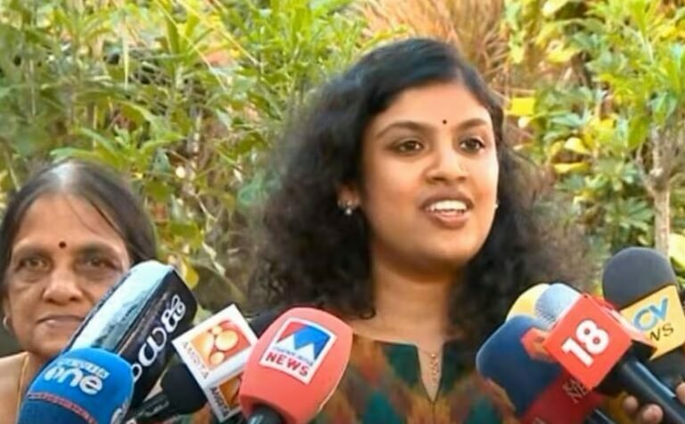 സ്റ്റാർ ഹോട്ടലിൽ തങ്ങിയത് വീട്ടിൽ അറ്റാച്ച്ഡ് ബാത്ത് റൂം ഇല്ലാത്തതിനാൽ അമ്മയുടെ ചികിത്സയ്ക്കായി എന്ന് യുവജന കമ്മീഷൻ അധ്യക്ഷ