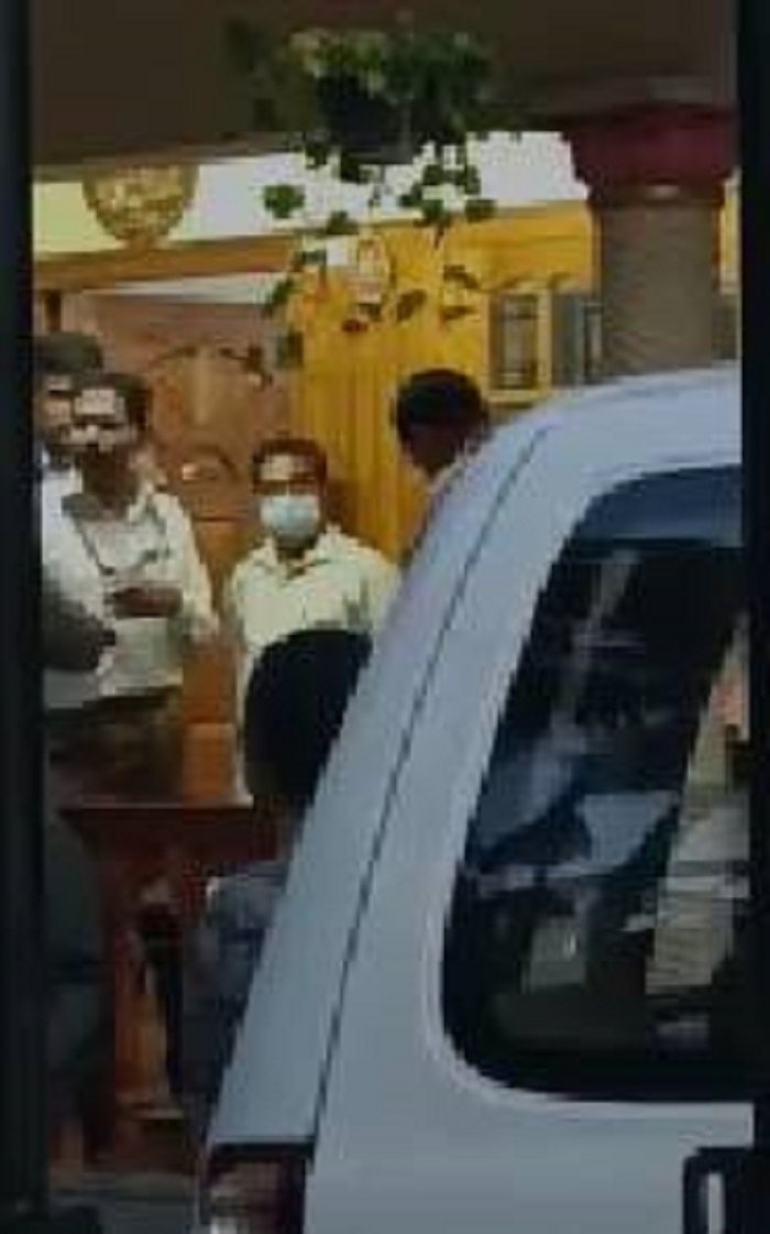 കൈക്കൂലി കേസ് ഒതുക്കാൻ കൈക്കൂലി, വിജിലൻസ് സ്പെഷ്യൽ സെൽ ഡി വൈ എസ് പി മുങ്ങി