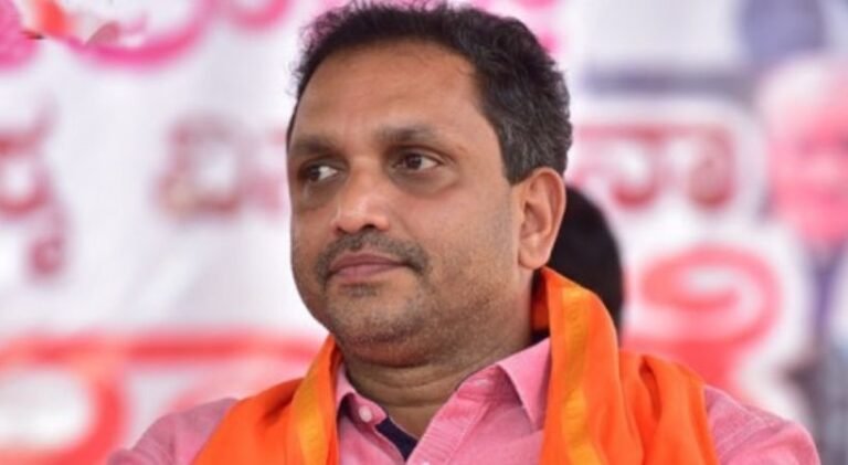 “വനിതാ നേതാക്കൾ തടിച്ചു കൊഴുത്ത് പൂതനകളായി” പരാമർശത്തിൽ കെ സുരന്ദ്രനെതിരെ കേസ്